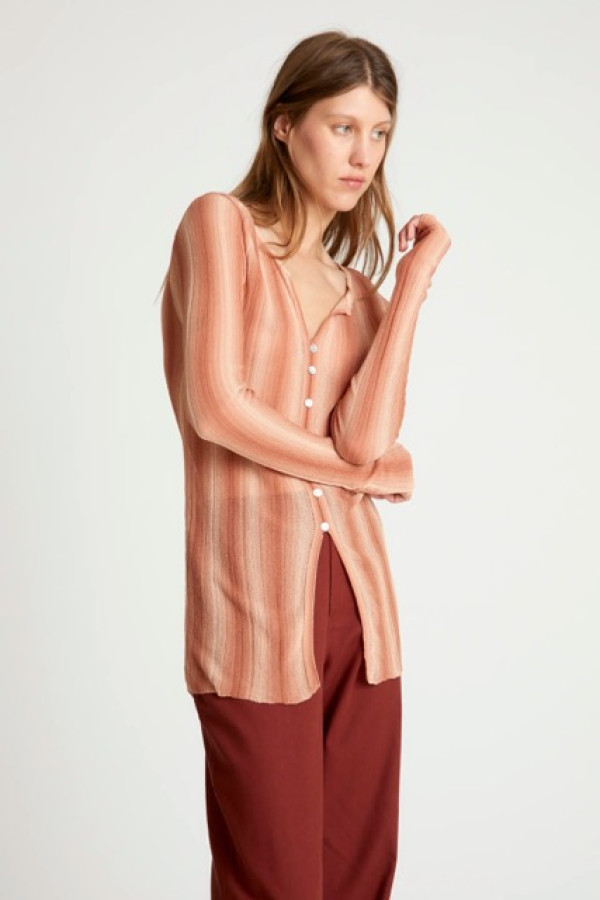 BUTTONED KNIT TOP 