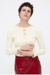 WHITE RIBBED KNIT TOP WITH EMBROIDERED ROSES