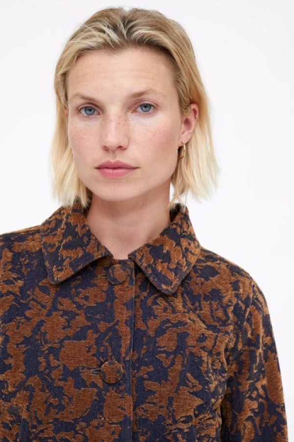 NAVY BLUE AND BROWN JACKET 