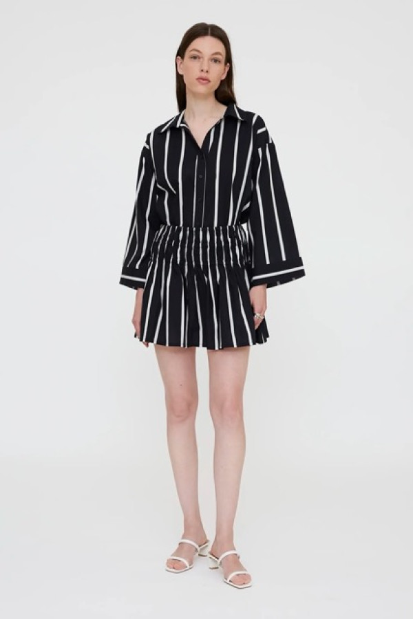 GRIMAUD BLACK PRINT SHORT SKIRT AND COTTON FLOWLY SHIRT