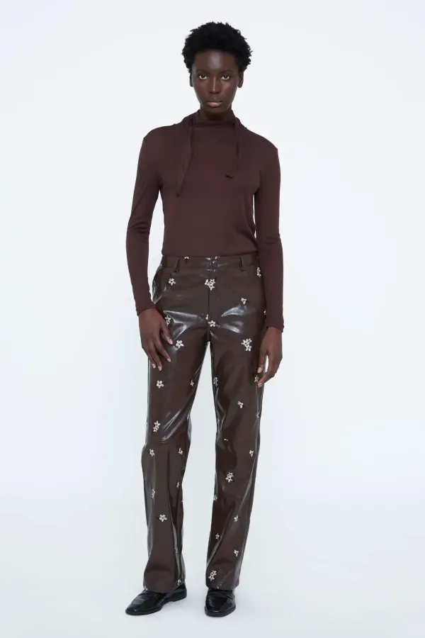 Faux Leather Παντελόνι με Almond Flower Print