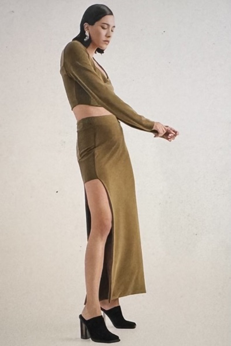 THE GRAPHIQUE SKIRT AND TOP BLACK
