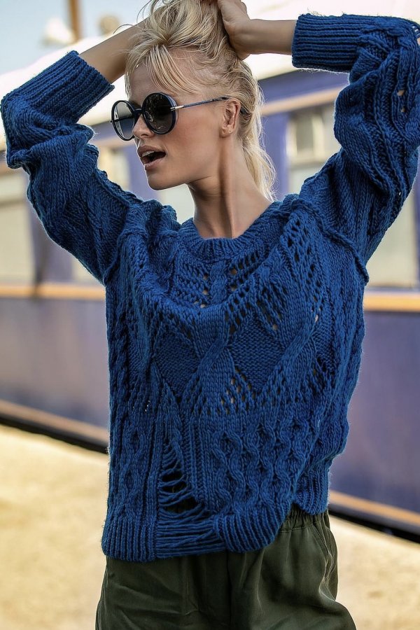 KNITTED SWEATER 