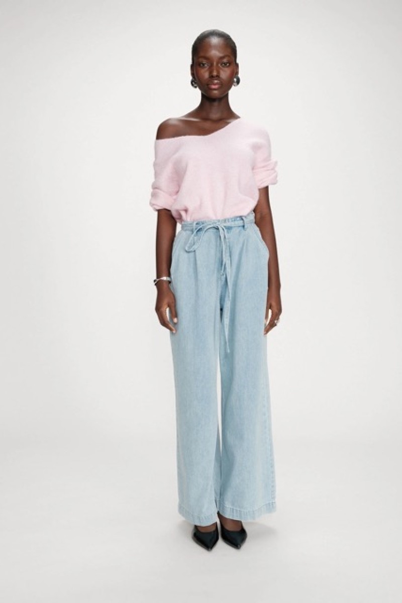 OVERSIZED JEANS MID-RISE WAIST SKYBLUE POMPON