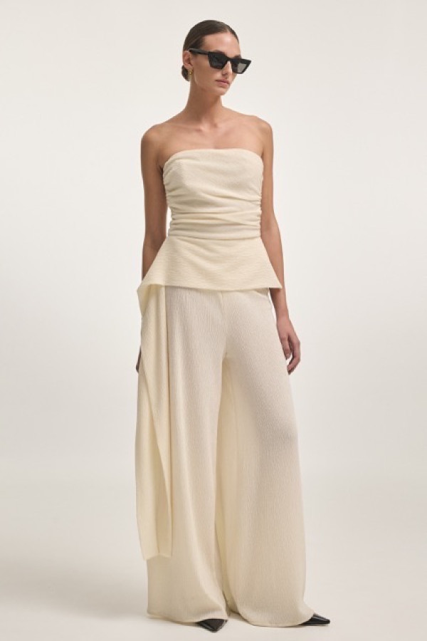 SUBWAY TROUSERS BEIGE AND STRAPLESS TOP 