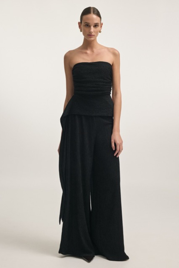 SUBWAY TROUSERS AND SRTAPLESS TOP 