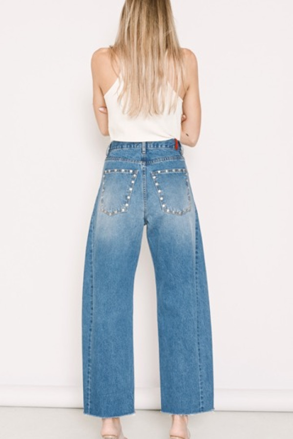 GWEN MEDIUM STUDDED 