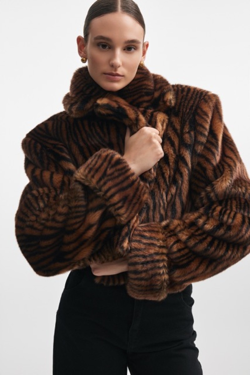 THROWBACK FUR CROPPED BROWN JACKET